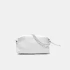 Menší kožená kabelka s řetízkovým uchem