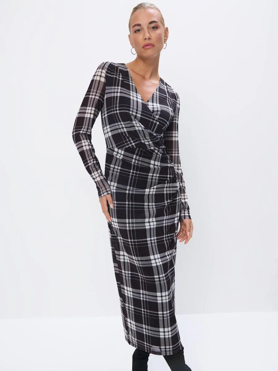 Kárované midi šaty