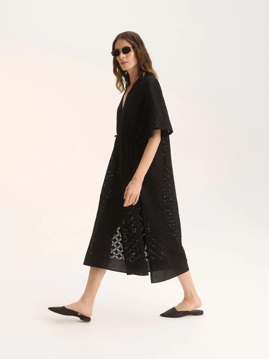 Dlouhá ažurová tunika