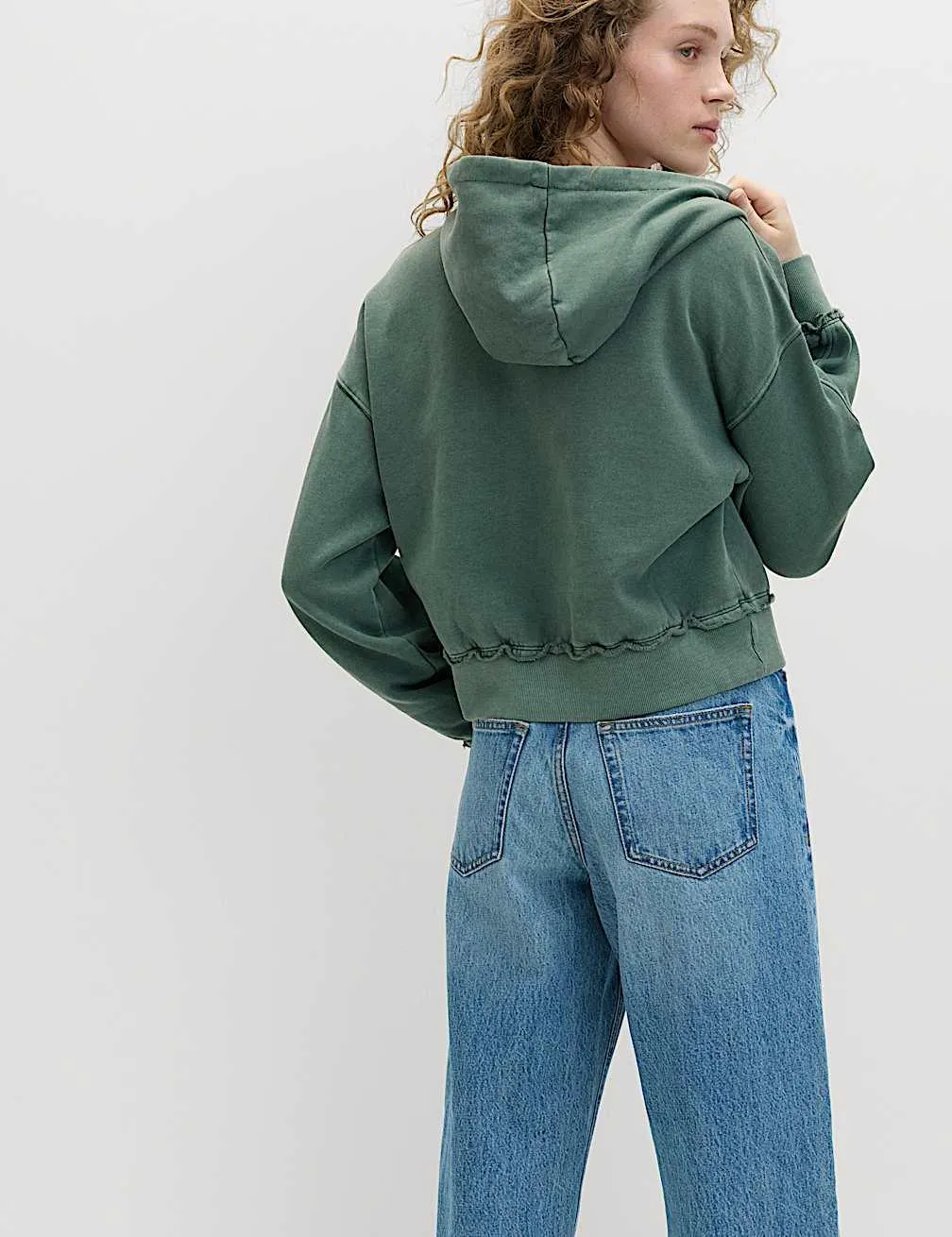 Mikina s kapucí a texturou, z čisté bavlny