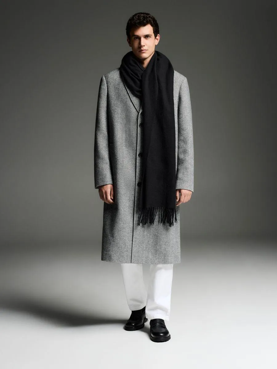 Jednobarevný sátek s třásněmi