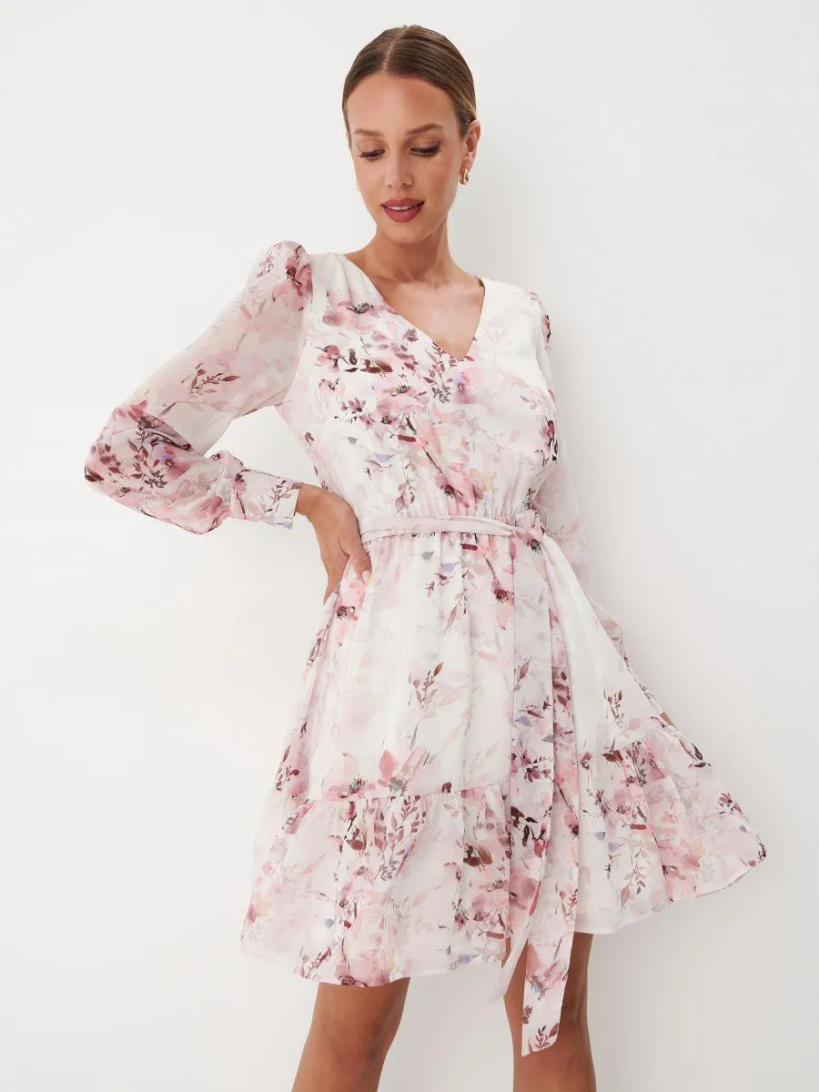 Šaty s květinovým vzorem