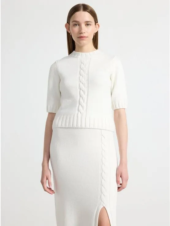 Pletený svetr s krátkým rukávem