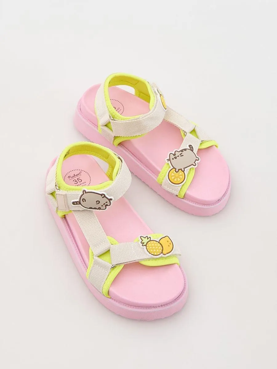 Sandály Pusheen