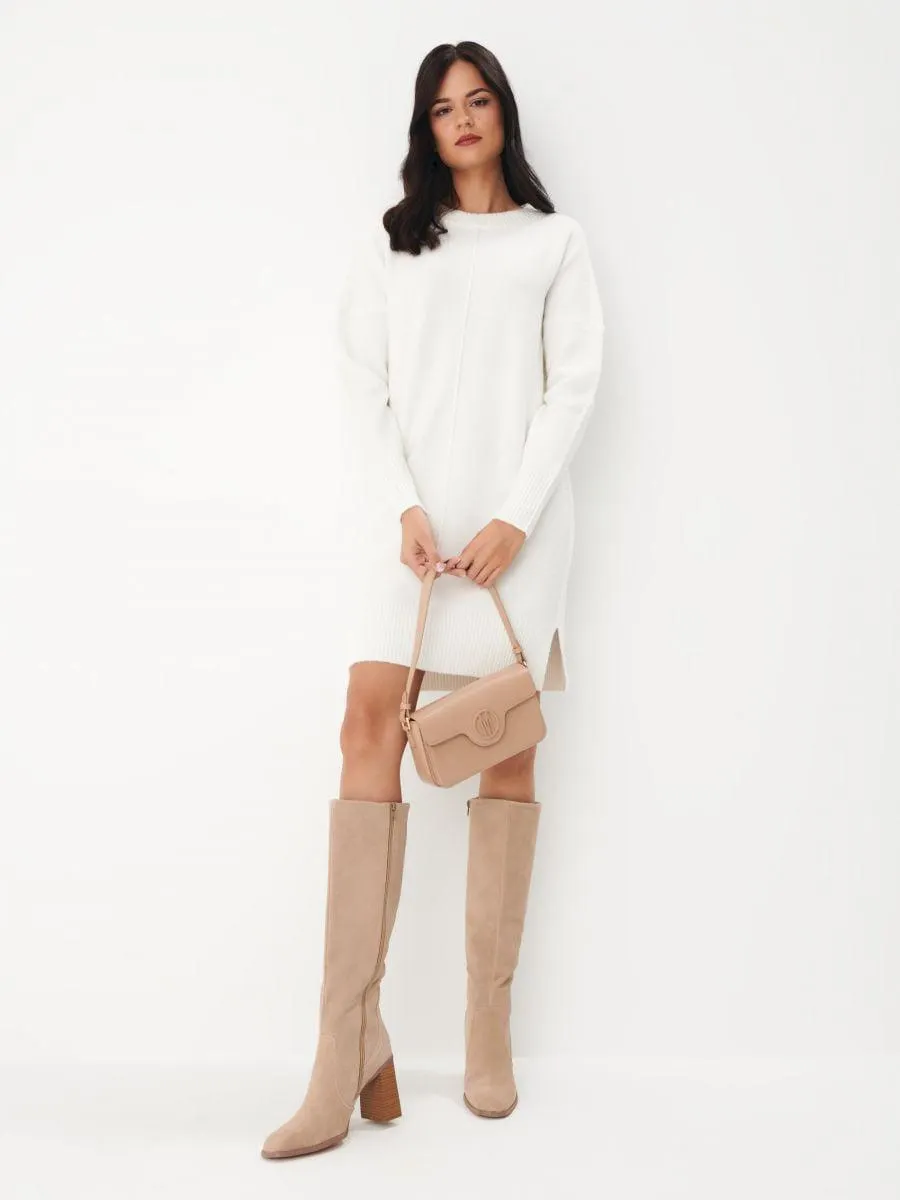 Svetrové mini šaty