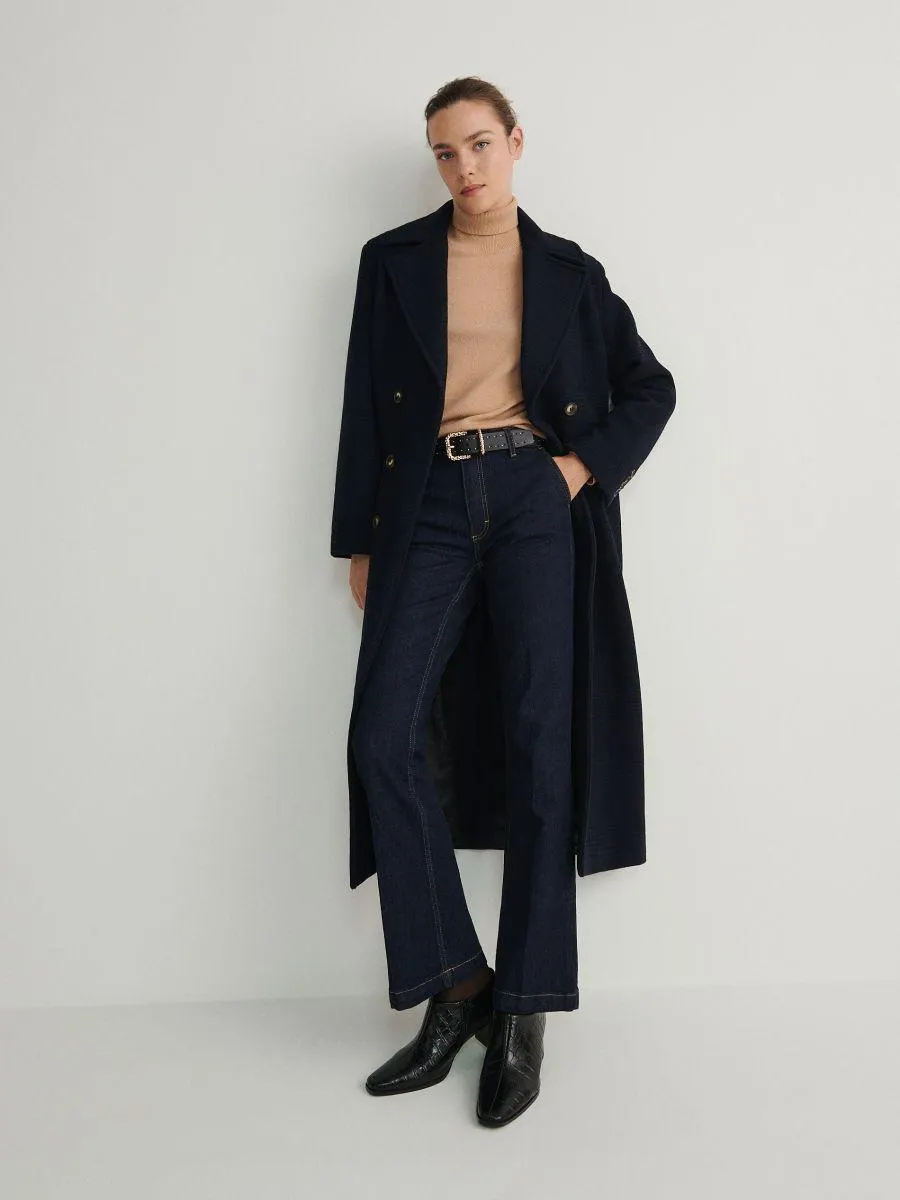 Palton cu două rânduri de nasturi cu lână