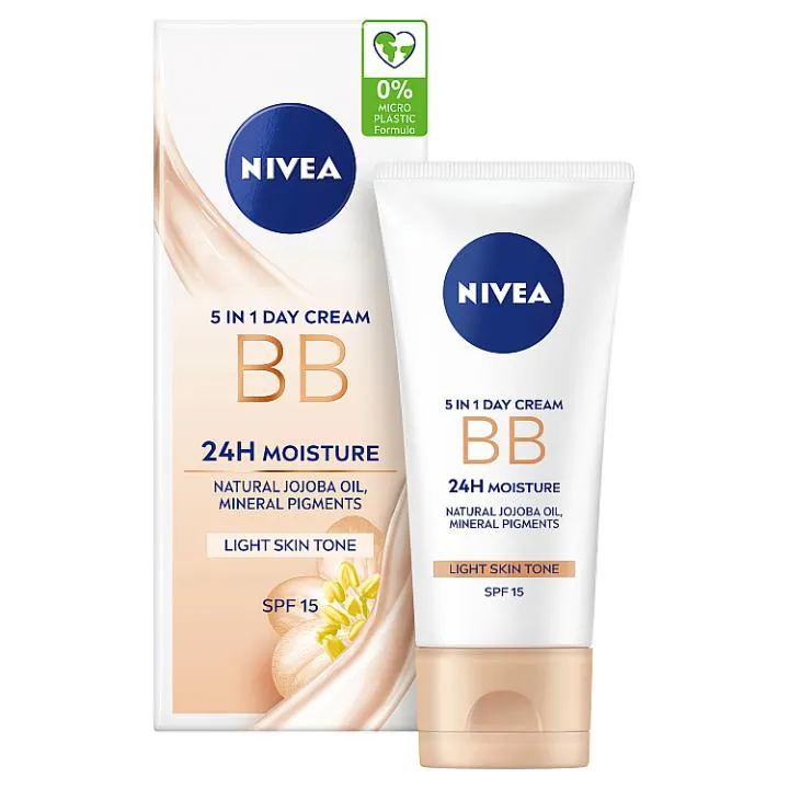 Nivea Zkrášlující hydratační denní BB krém 5 v 1 pro světlejší odstín pleti OF 15 50ml