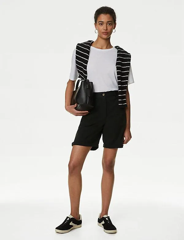 Barvené chino šortky, s vysokým podílem bavlny