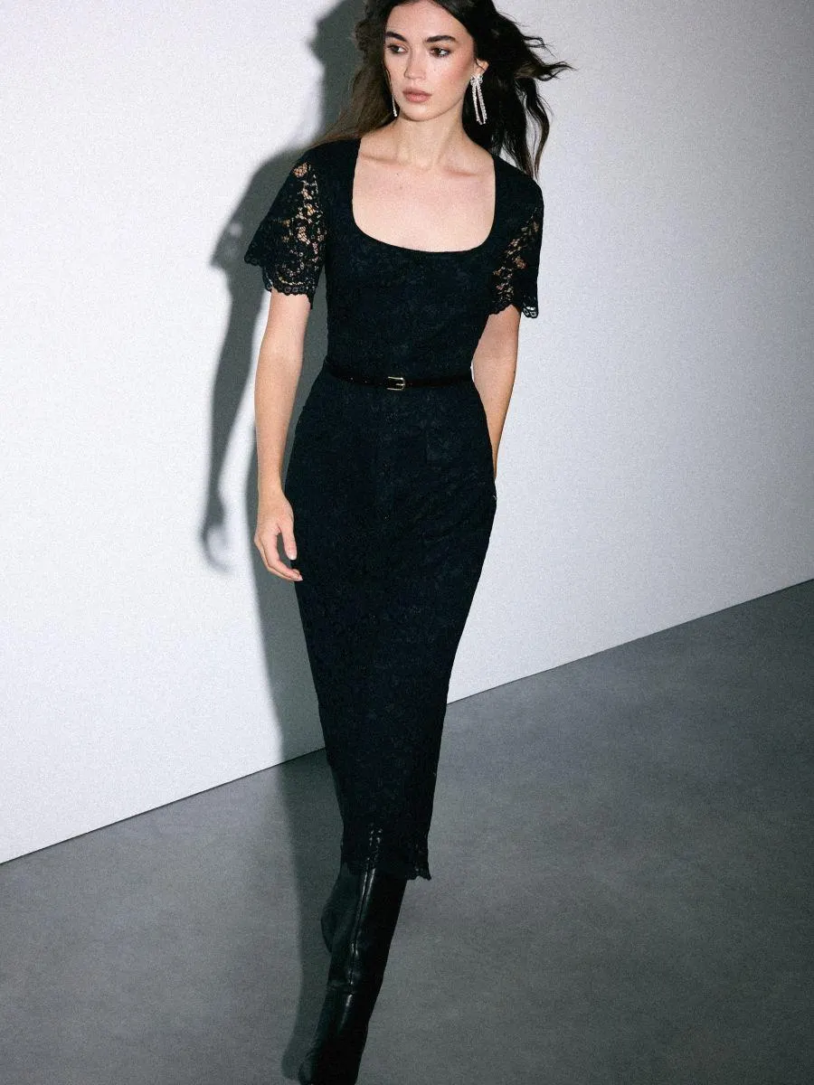 Krajkové midi šaty