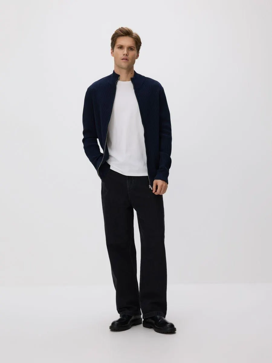 Svetr na zip se stojáčkem