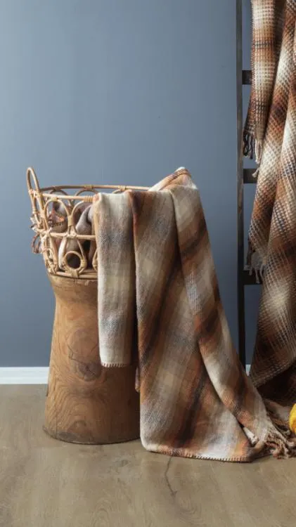 Deka Stela hnědá kostka 150x200 cm