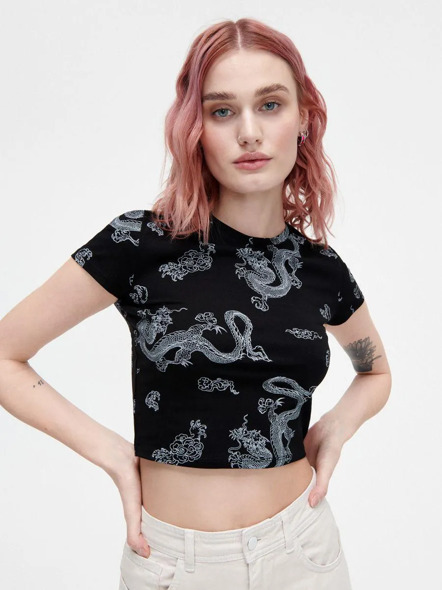 Vzorovaný crop top