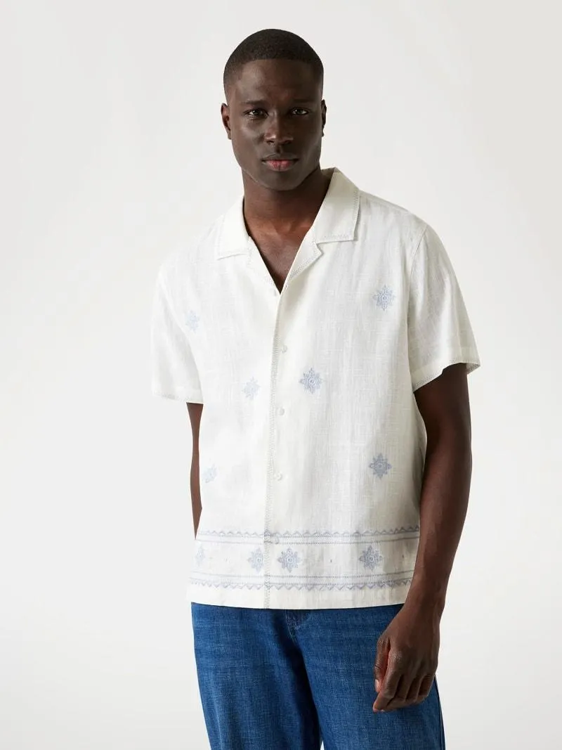 Camisa bordada de mezcla de lino