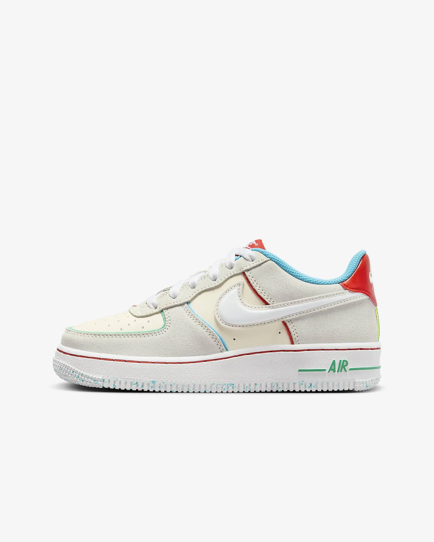 Nike Air Force 1 LV8