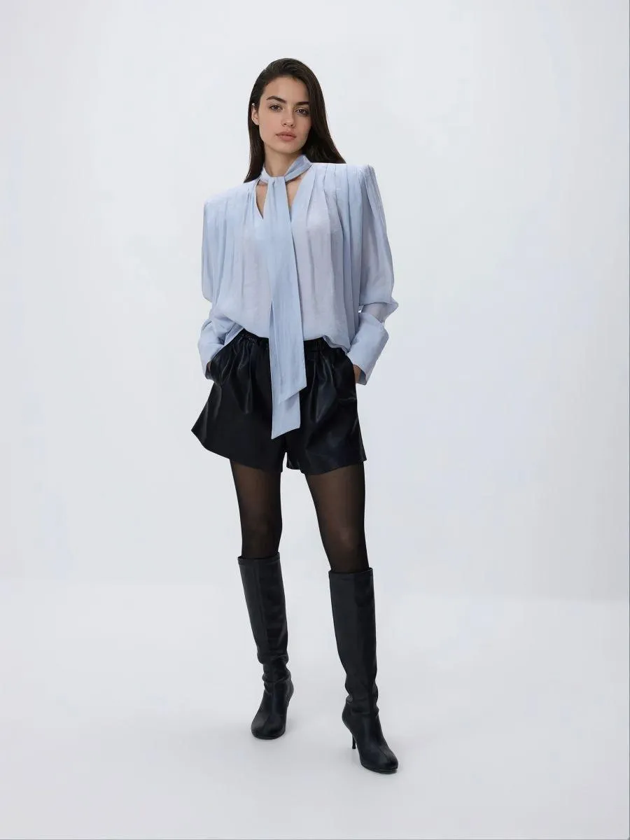 Kraťasy z umělé kůže