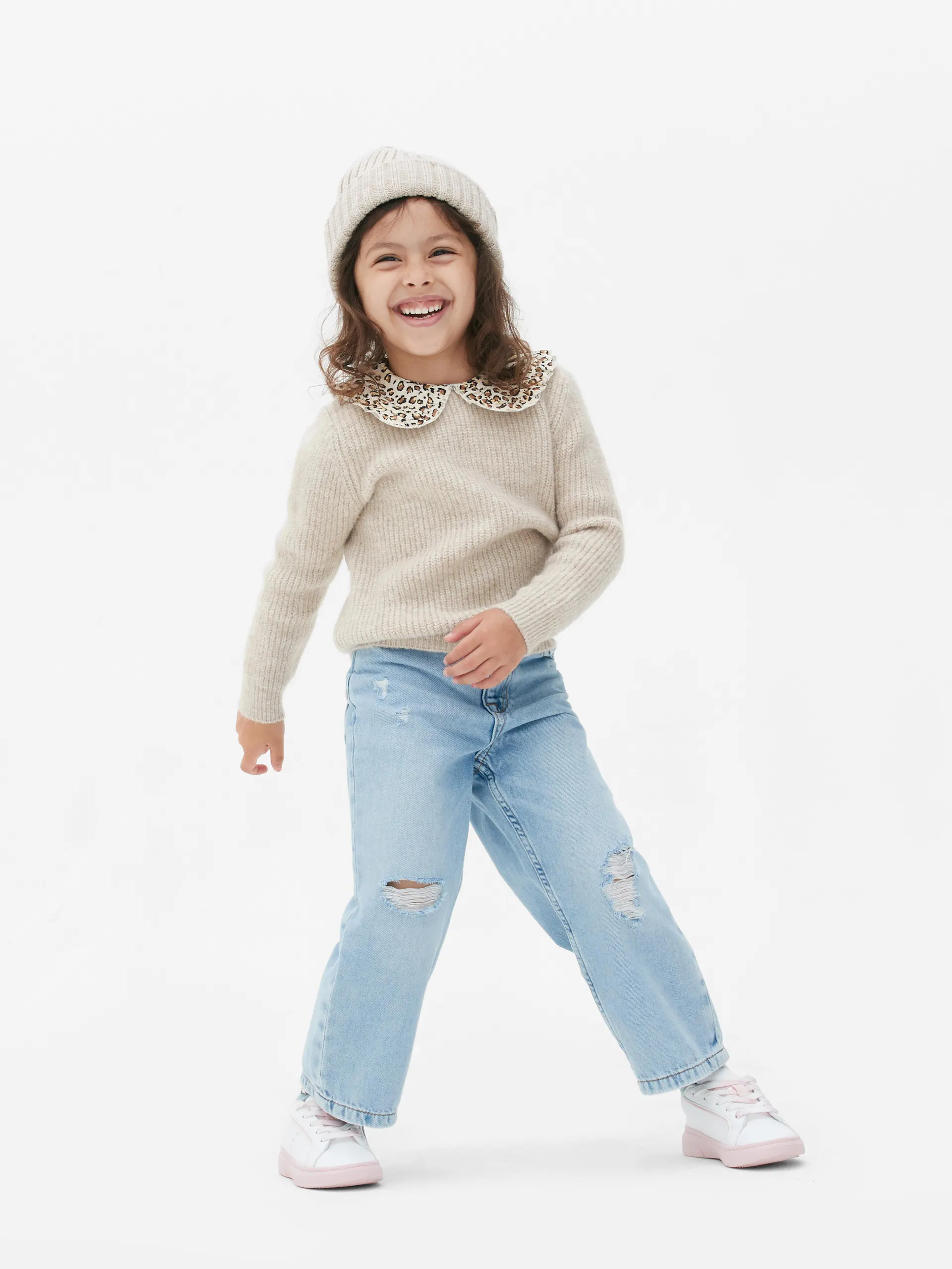 Svetr s leopardím límcem