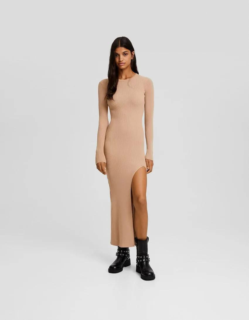 Midi šaty s dlouhými rukávy a postranním rozparkem