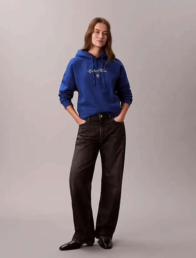 Fleece Script Logo Graphic Cropped Hoodie