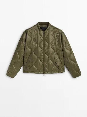 Prošívaná bunda bomber s výplní z prachového a klasického peří