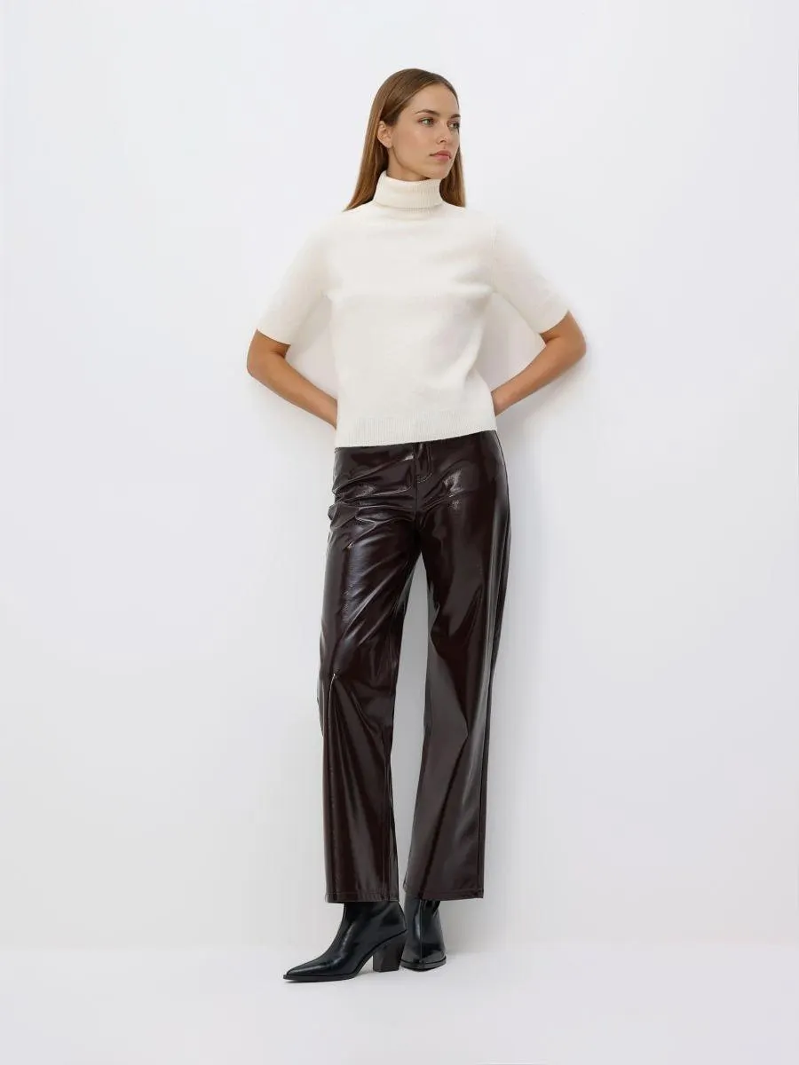 Kalhoty z napodobeniny kůže