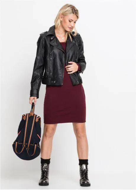 Pletené šaty v ležérním střihu