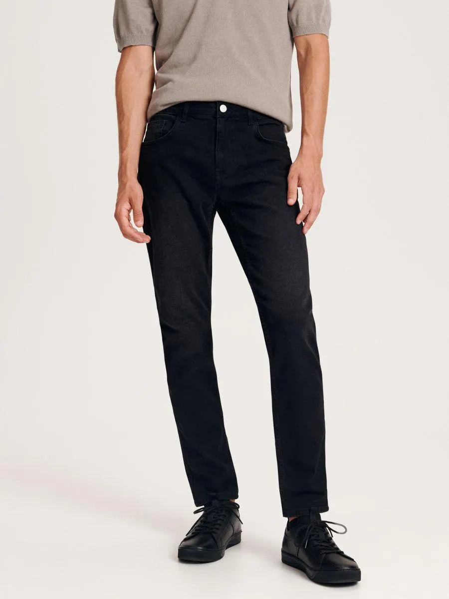Džíny slim fit