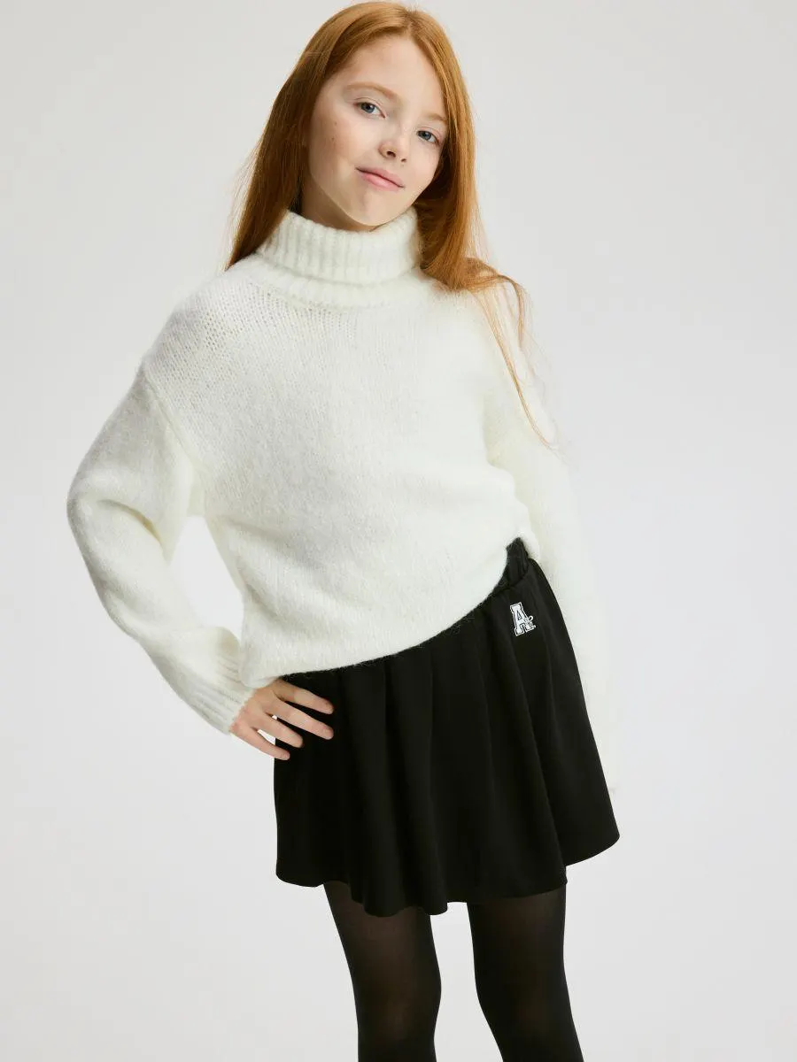 Kraťasová sukně s viskózou