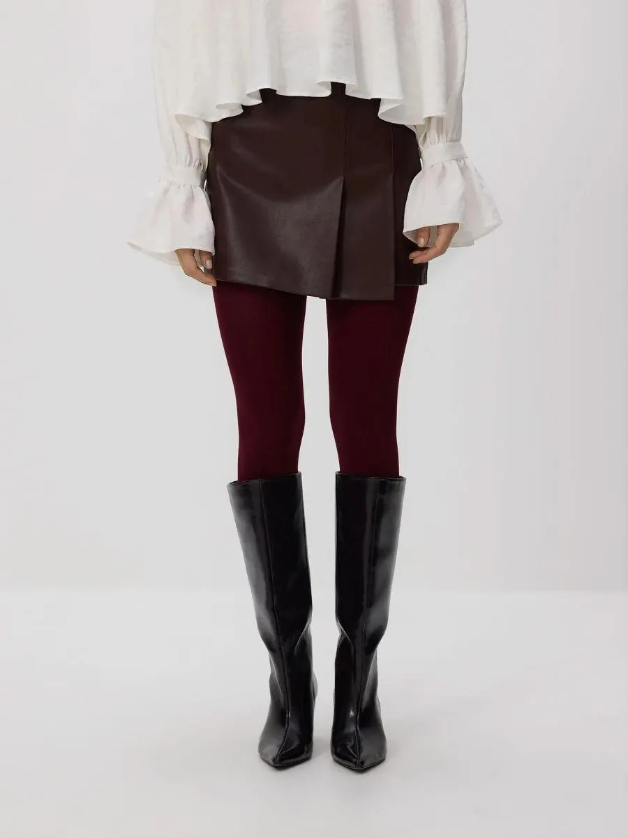 Kraťasová sukně z umělé kůže