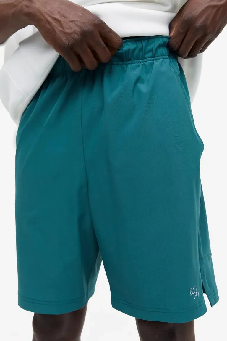 Sportovní šortky z materiálu DryMove™