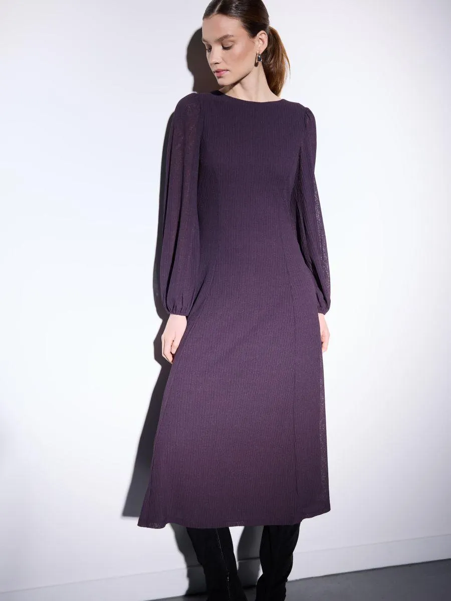 Midi šaty s dlouhými rukávy