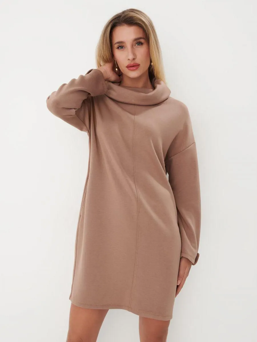 Rochie mini cu guler tip golf