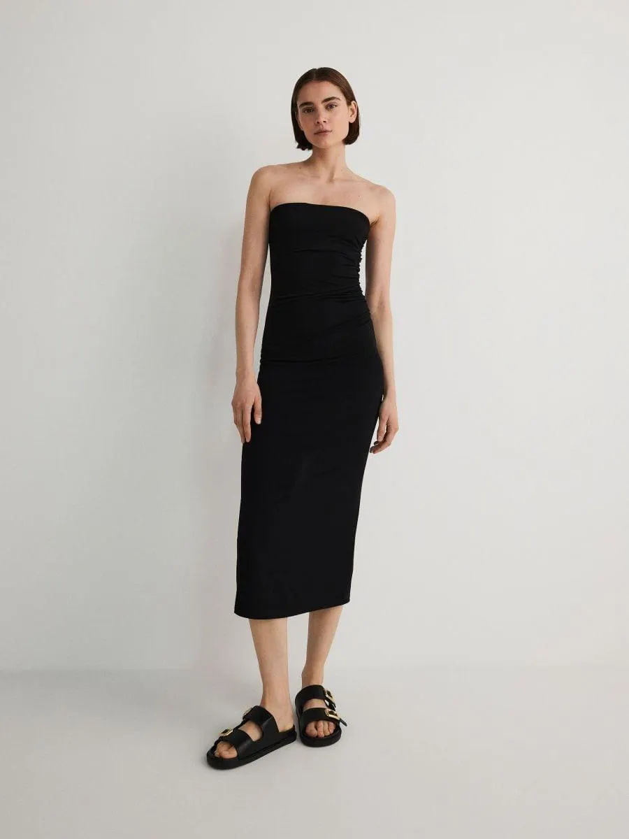Midi šaty se spadlými rameny