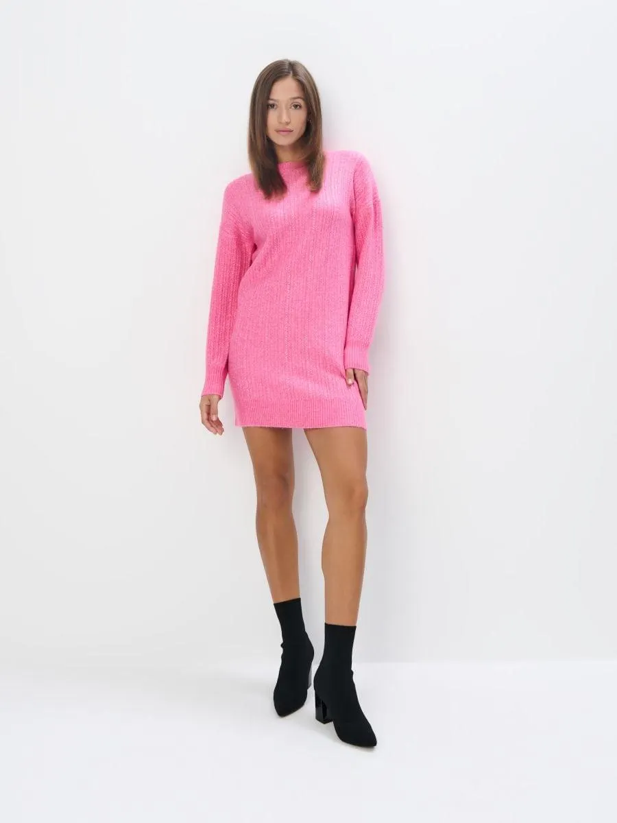 Svetrové oversize mini šaty