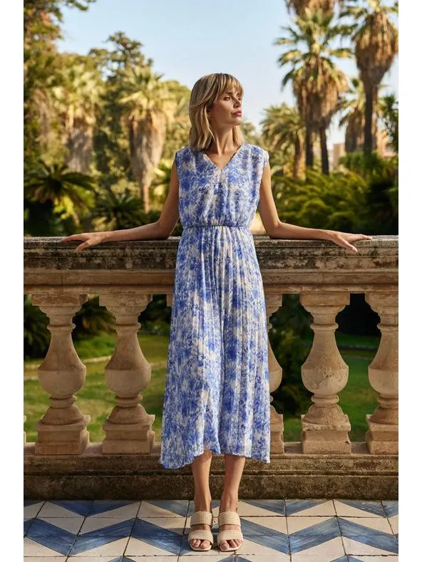 Vzorované modré dámské šaty Moodo