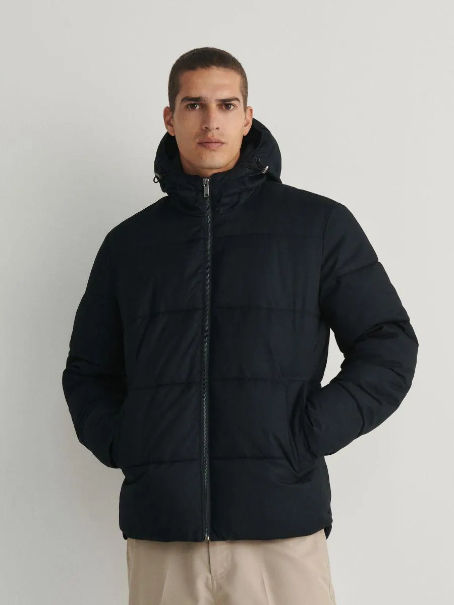 Geacă matlasată, cu glugă