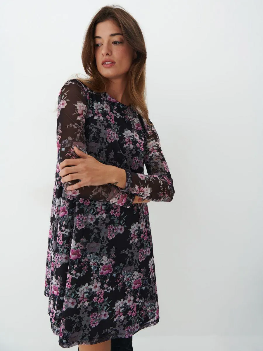 Šaty s květinovým vzorem