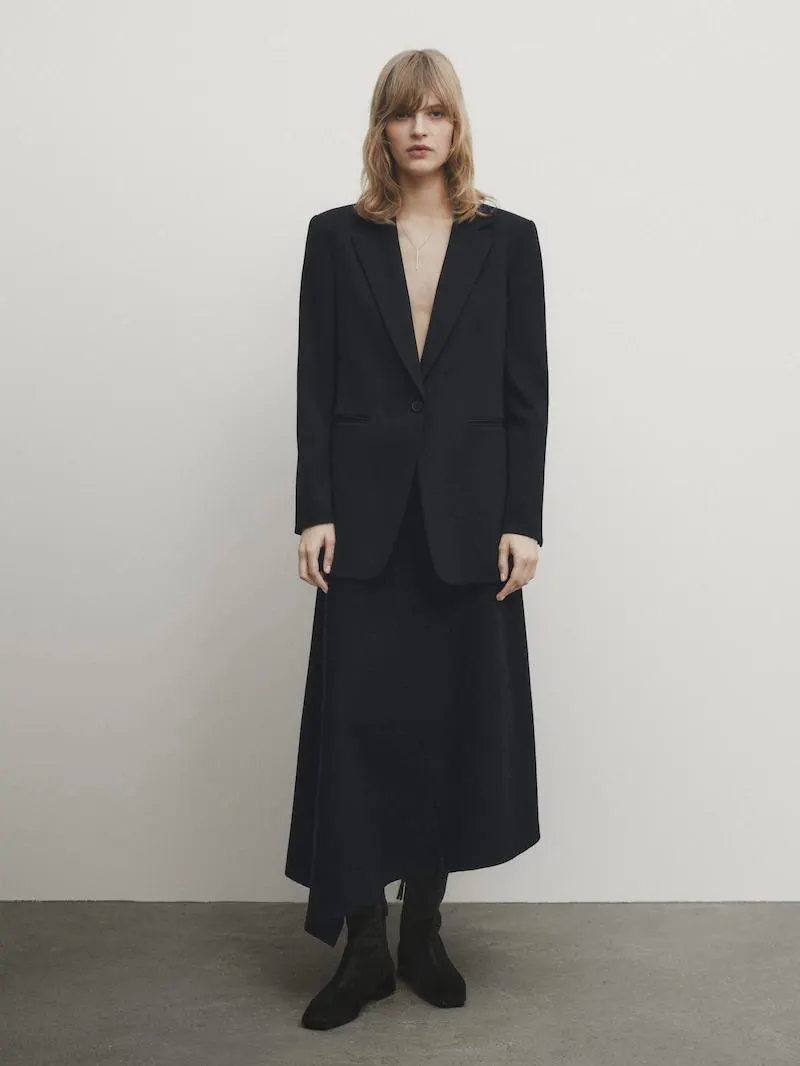 Keprové sako tmavě modré barvy na jeden knoflík