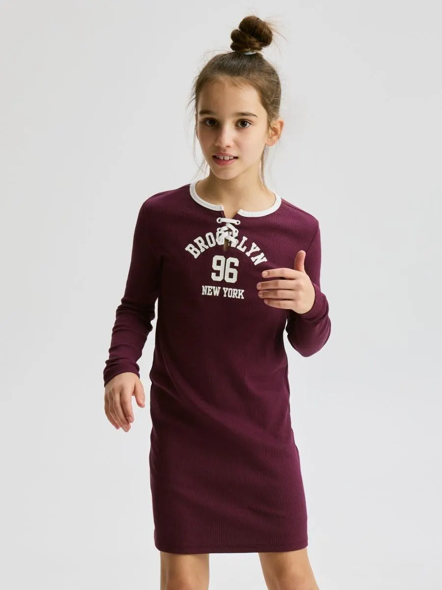 Pletené šaty s potiskem