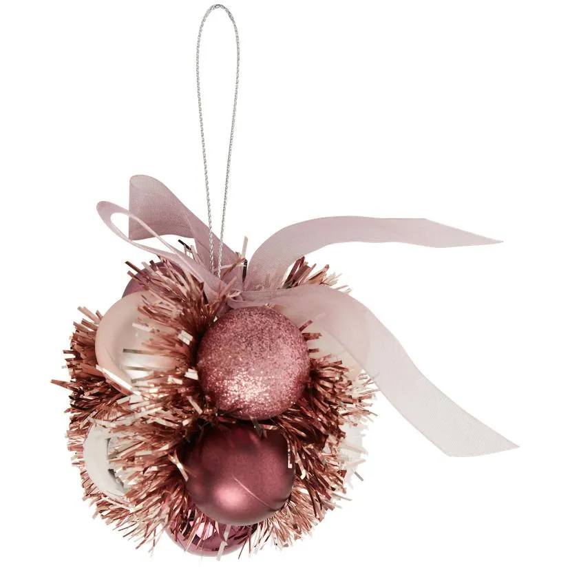 Kersthanger met kerstballetjes en slingers