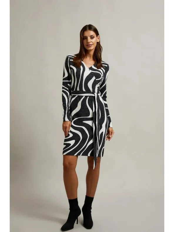 Černobílé zavinovací šaty