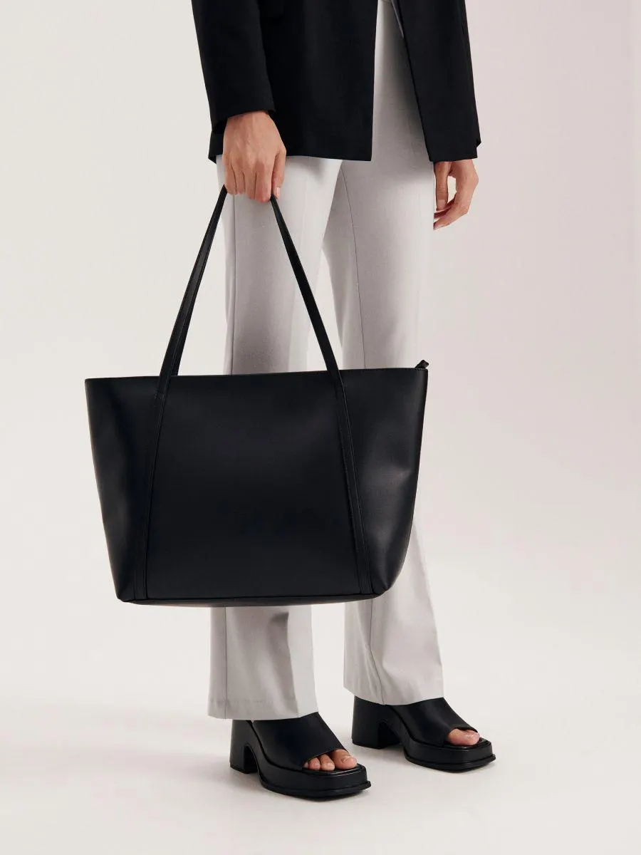 Kabelka z imitace kůže