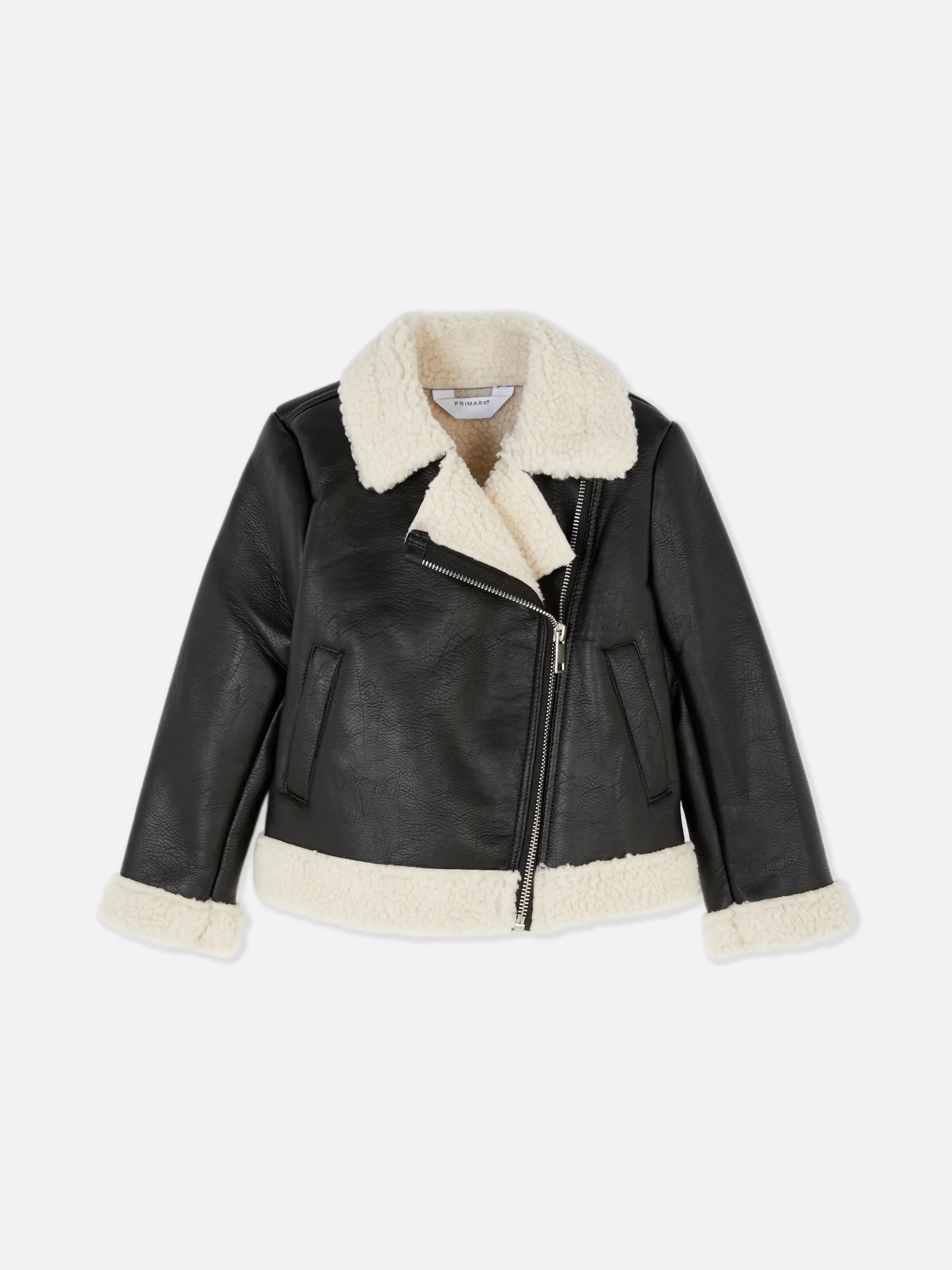 Křivák s kožíškovým lemem