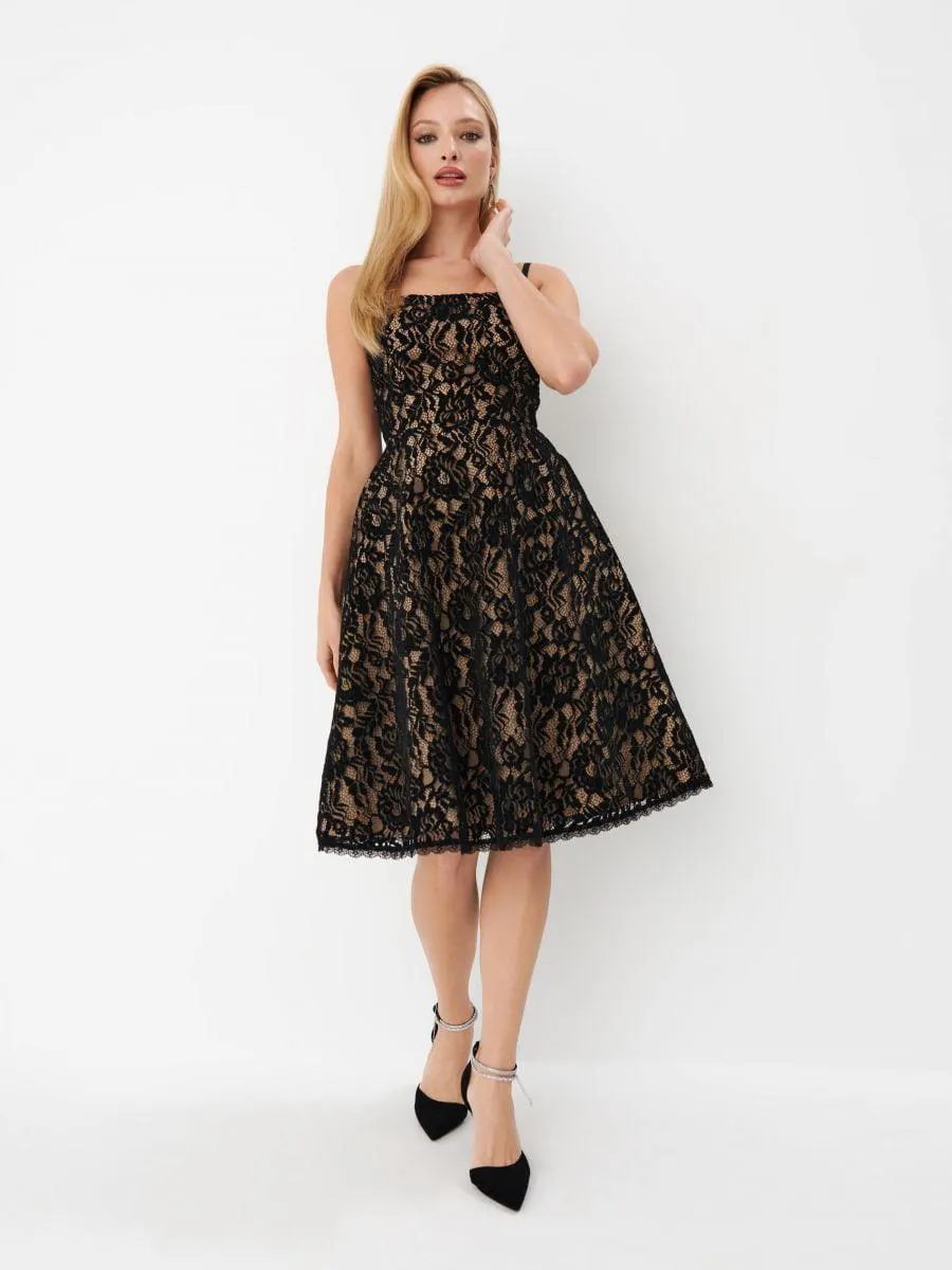 Rochie midi de dantelă