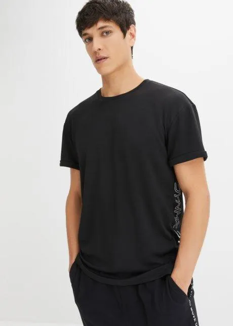 T-shirt per sport con scritta al lato