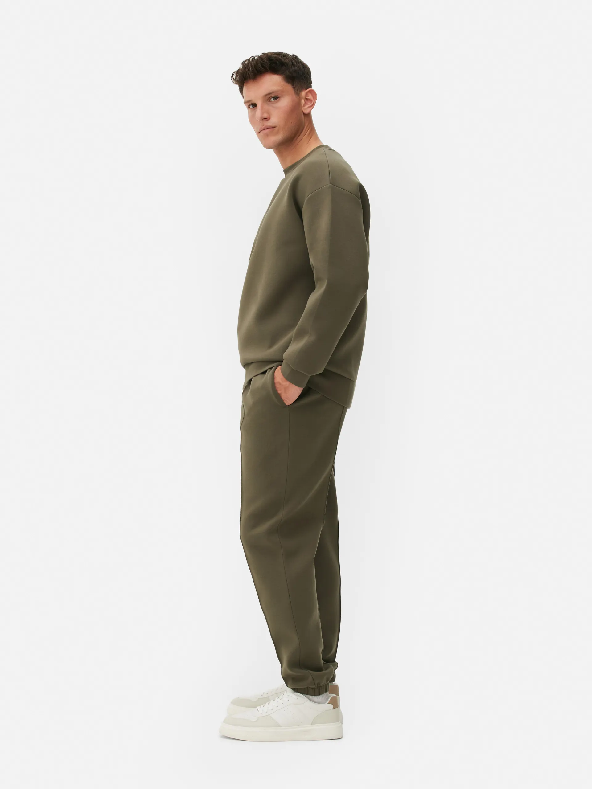 Mikina s kulatým výstřihem Kem