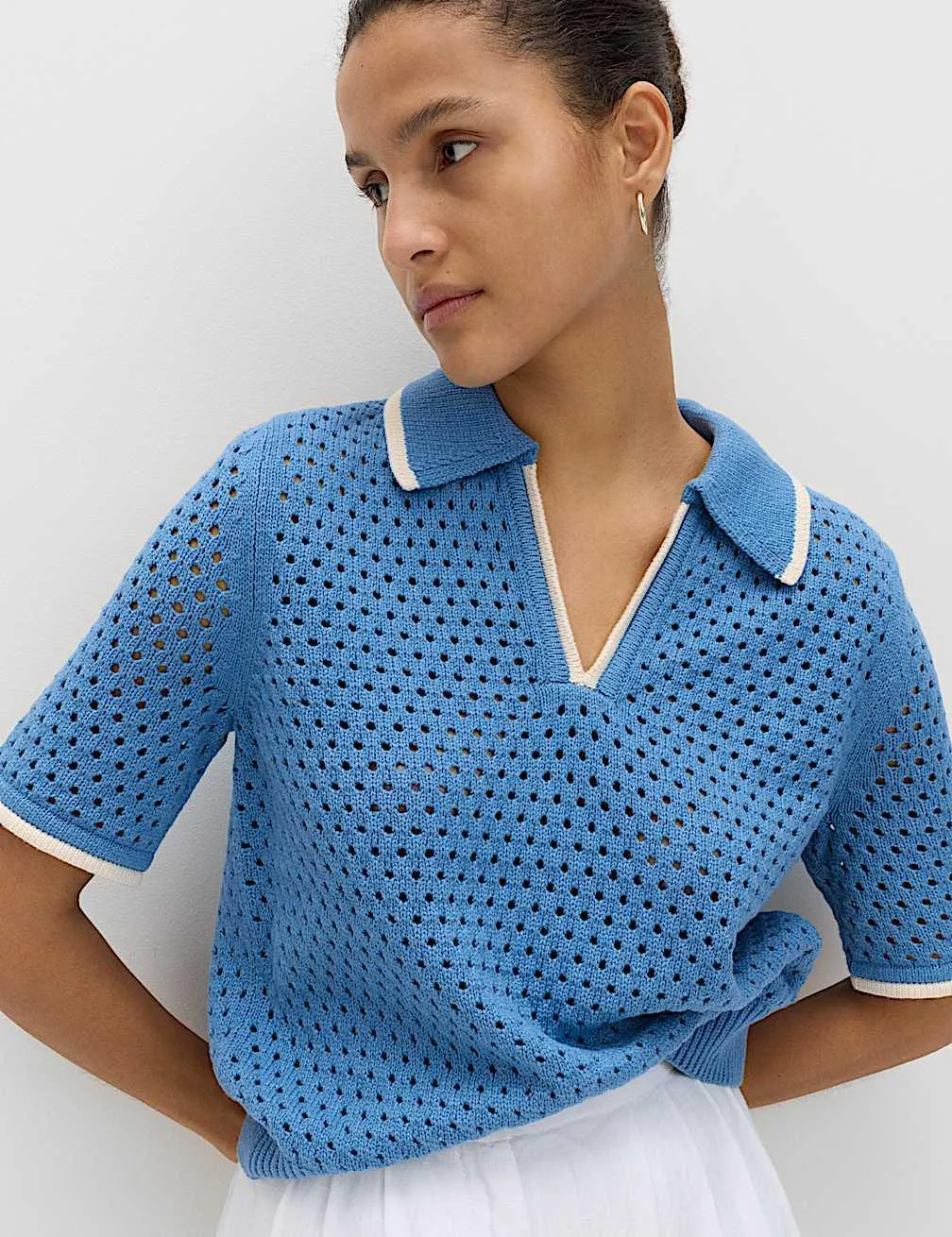 Zkrácený pletený top s texturou a vysokým podílem bavlny