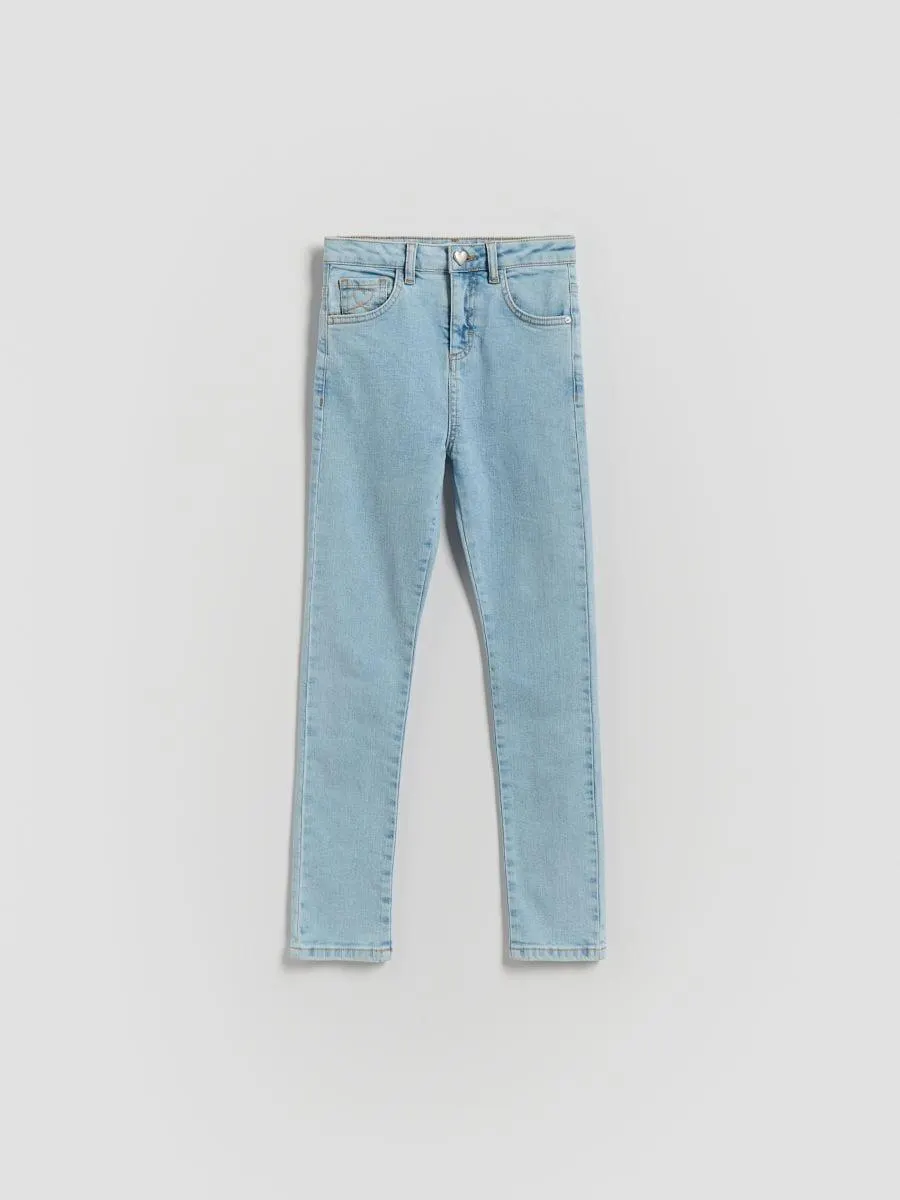 Jeggings slim fit s knoflíkem ve tvaru srdce