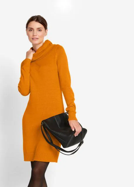 Pletené šaty s rolákovým límcem
