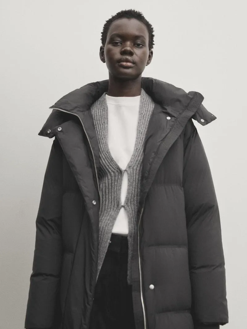 Prošívaná bunda s výplní z peří a prachového peří