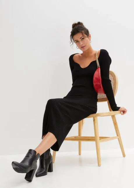 Abito in maglia con scollo a cuore